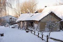 ADL_054246